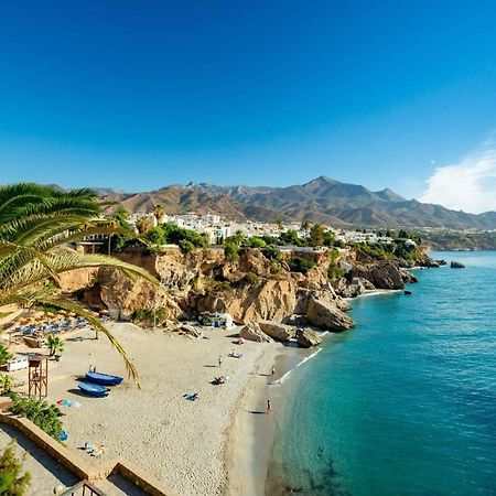 Bonito Piso A 300M De La Playa Nerja 아파트 외부 사진