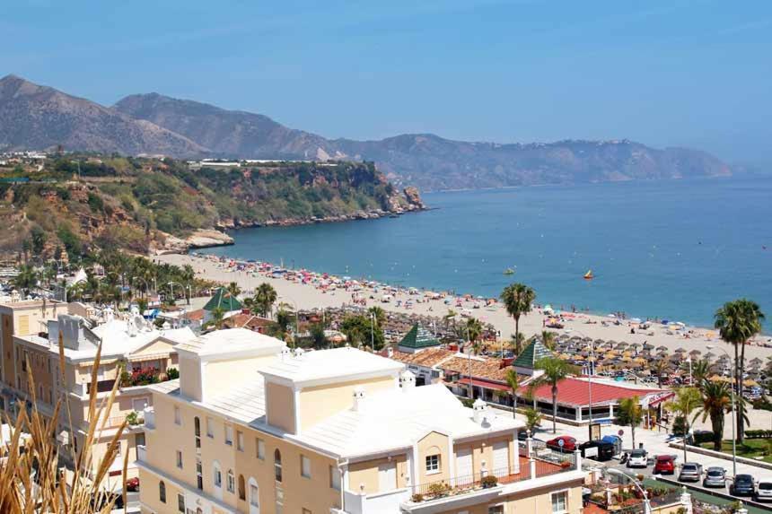 Bonito Piso A 300M De La Playa Nerja 아파트 외부 사진